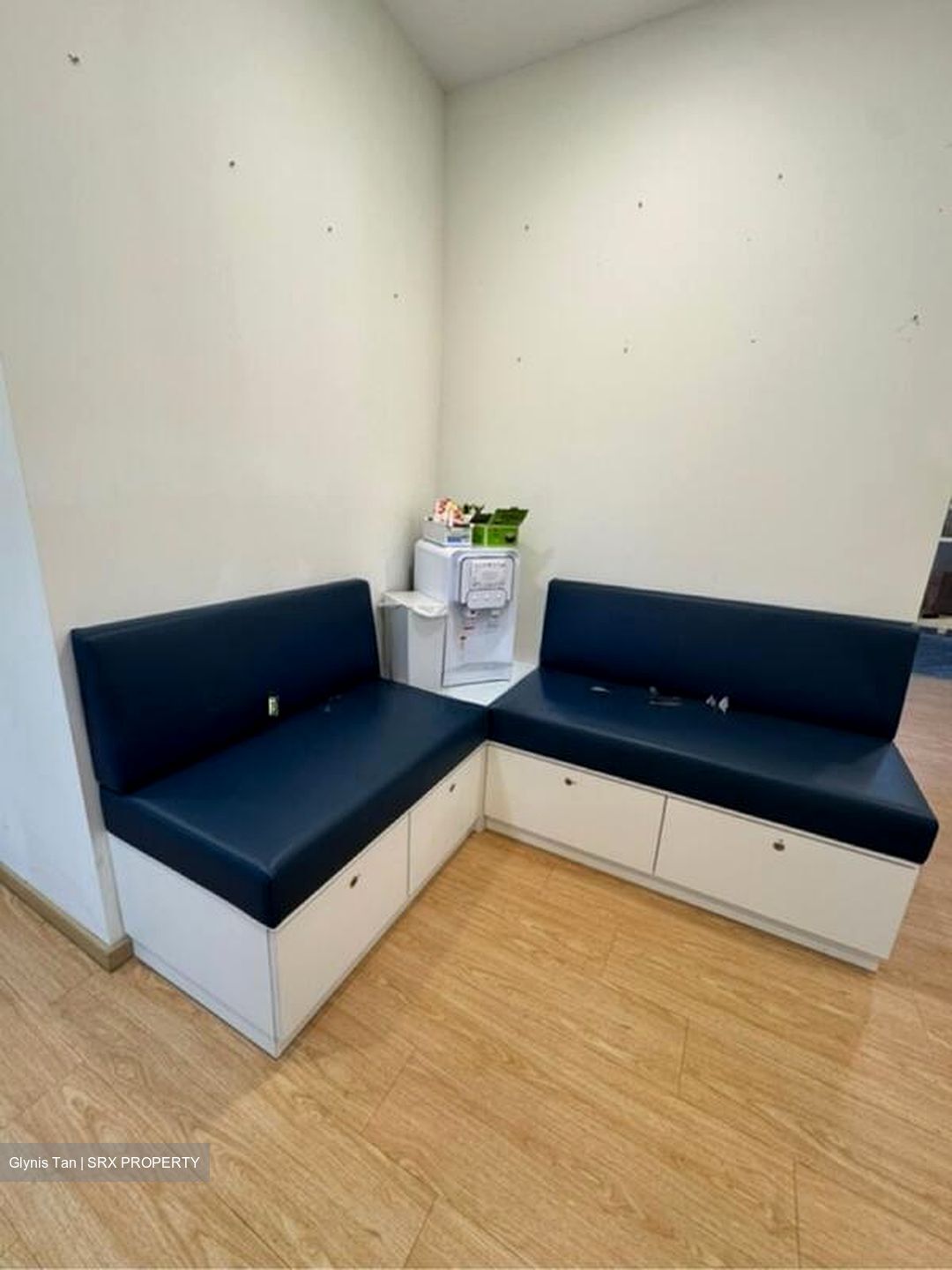 Gleneagles Hospital (D10), Retail #496692611